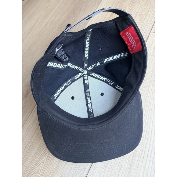 Air Jordan True Hat Men Red Black Embroidered Logo Jumpman Snap Back Cap - Picture 4 of 7